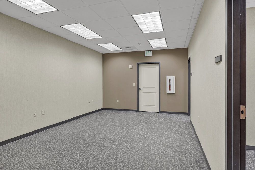 Cross Park Center: 9123 - 9131 Cross Park Drive, Knoxville, TN 37923